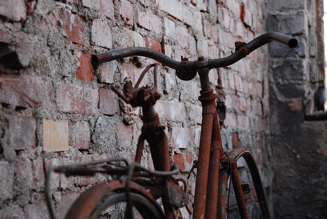 Rusted old bike